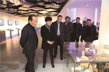 桐乡市委副书记、市长王申峰一行莅临OK钱包本部调研