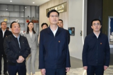 嘉兴市委书记陈伟到中国OK钱包调研